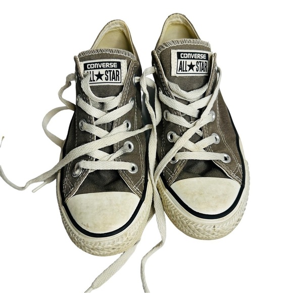 Converse Chuck Taylor Low Top Gray Sneakers Women’s 6 Men’s 4 Unisex - Picture 1 of 12